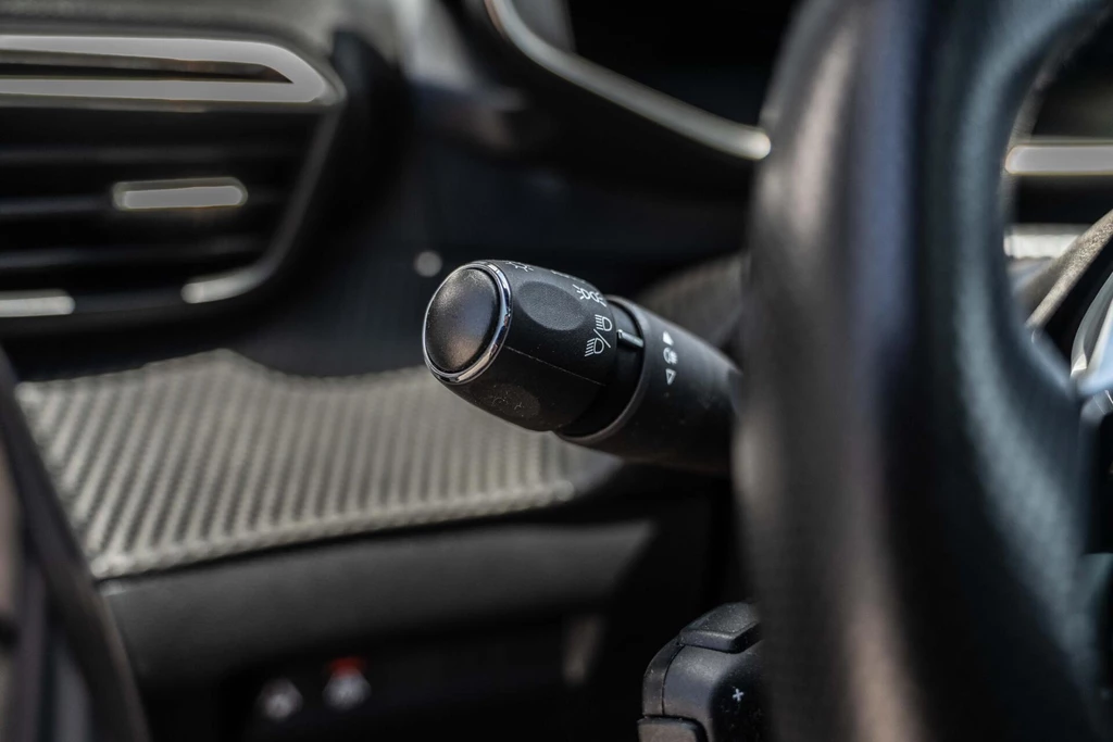 Peugeot 208 – foto 33