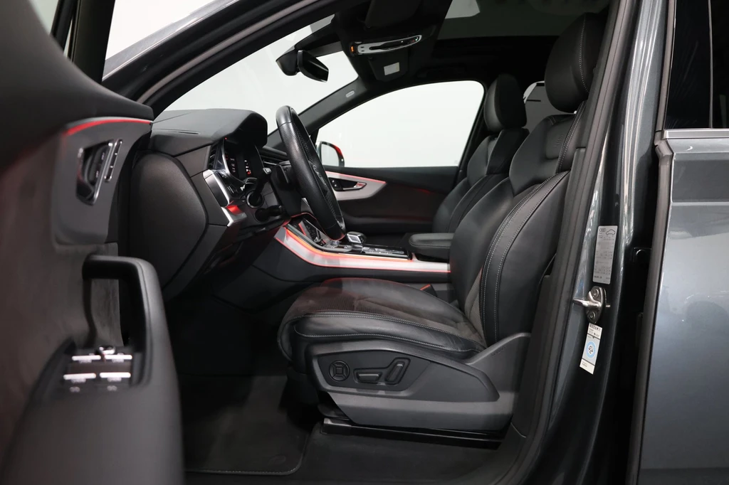 Audi SQ7 – foto 11
