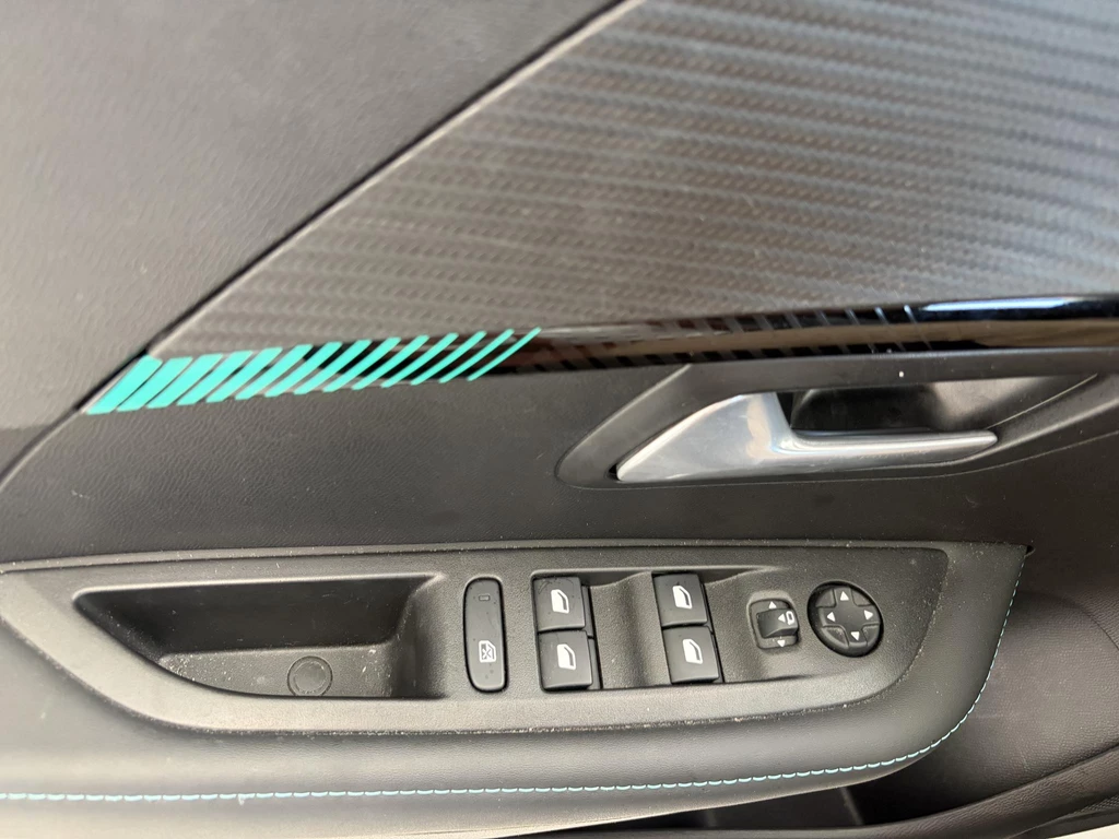 Peugeot 208 – foto 16