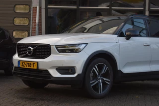 Volvo XC40 – thumbnail 2