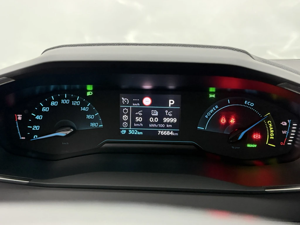 Peugeot e-208 – foto 16