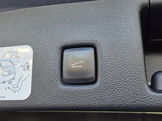 Ford Kuga – thumbnail 16