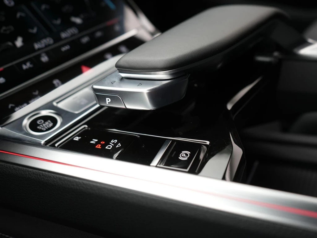 Audi Q8 Sportback e-tron – foto 43