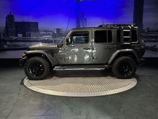 Jeep Wrangler – thumbnail 3