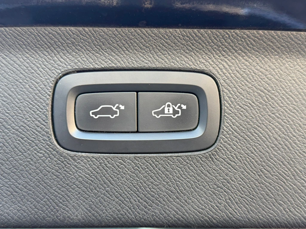 Volvo XC90 – foto 8