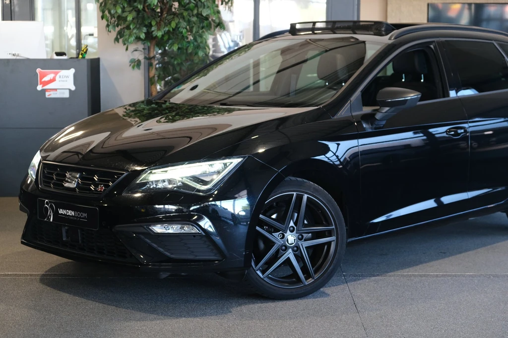 SEAT Leon – foto 2