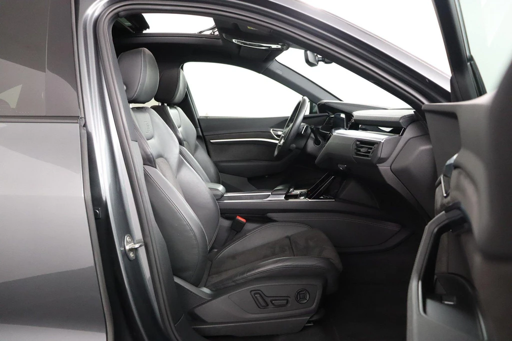 Audi e-tron – foto 19