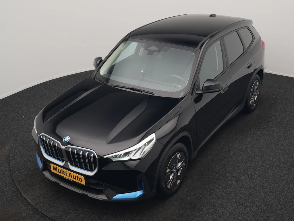 BMW iX1 – foto 2