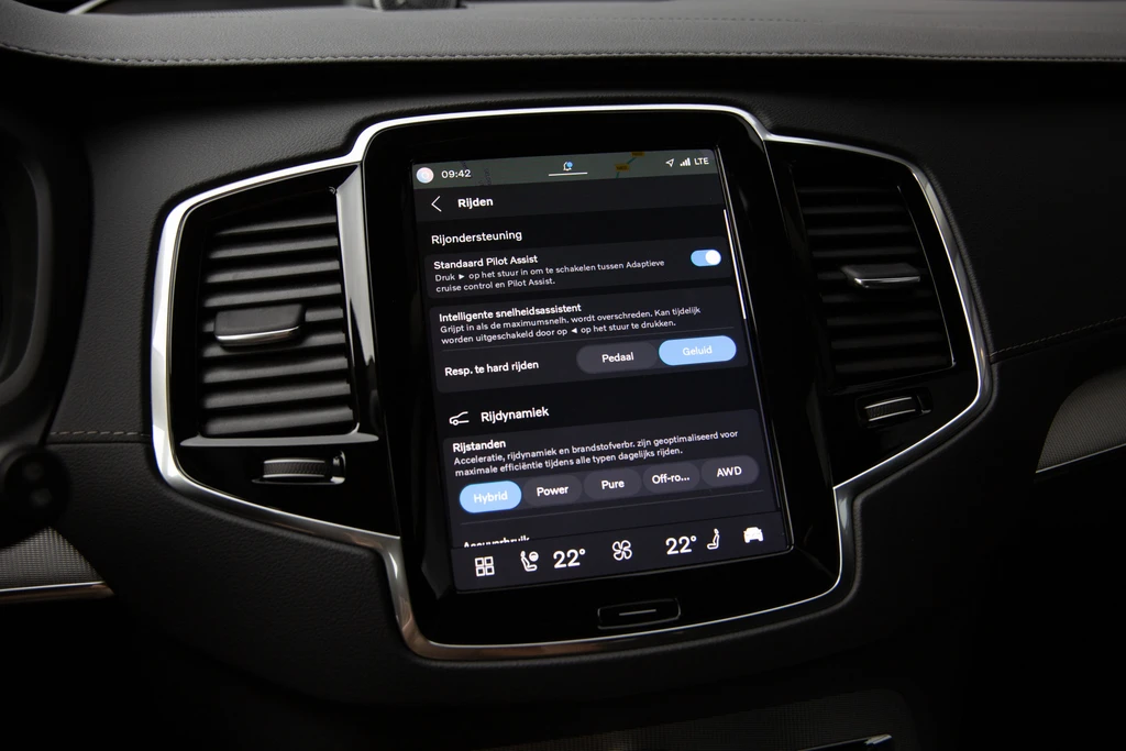 Volvo XC90 – foto 17