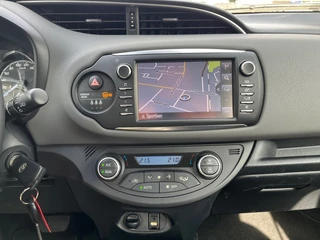 Toyota Yaris – thumbnail 9