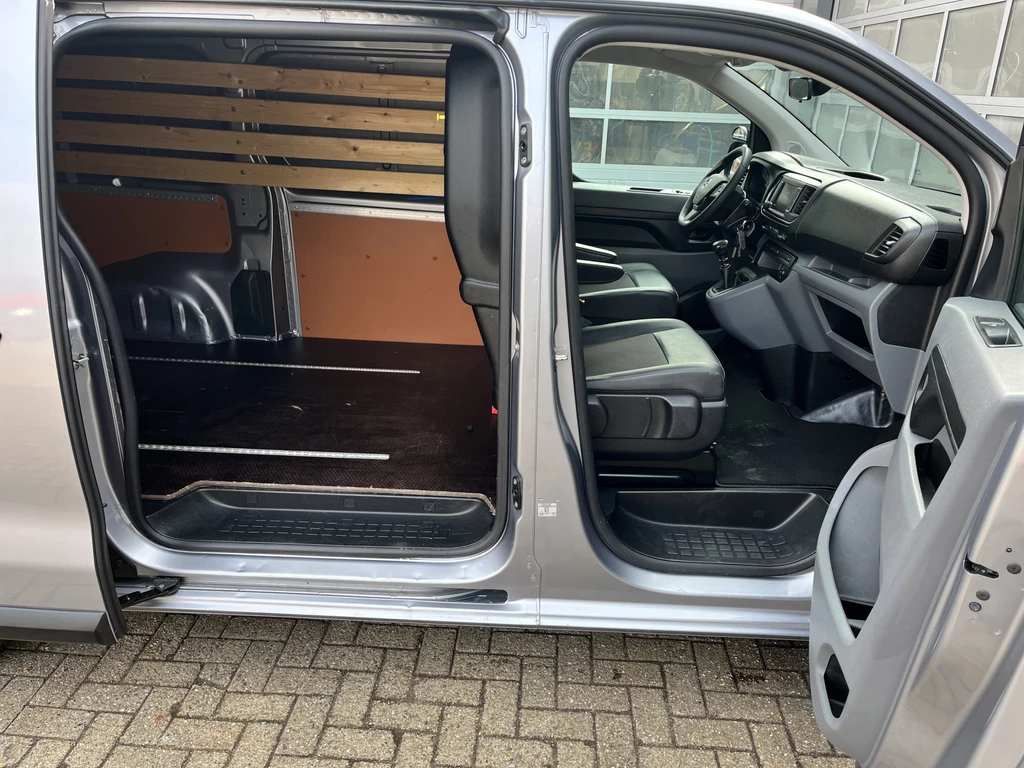 Opel Vivaro – foto 12