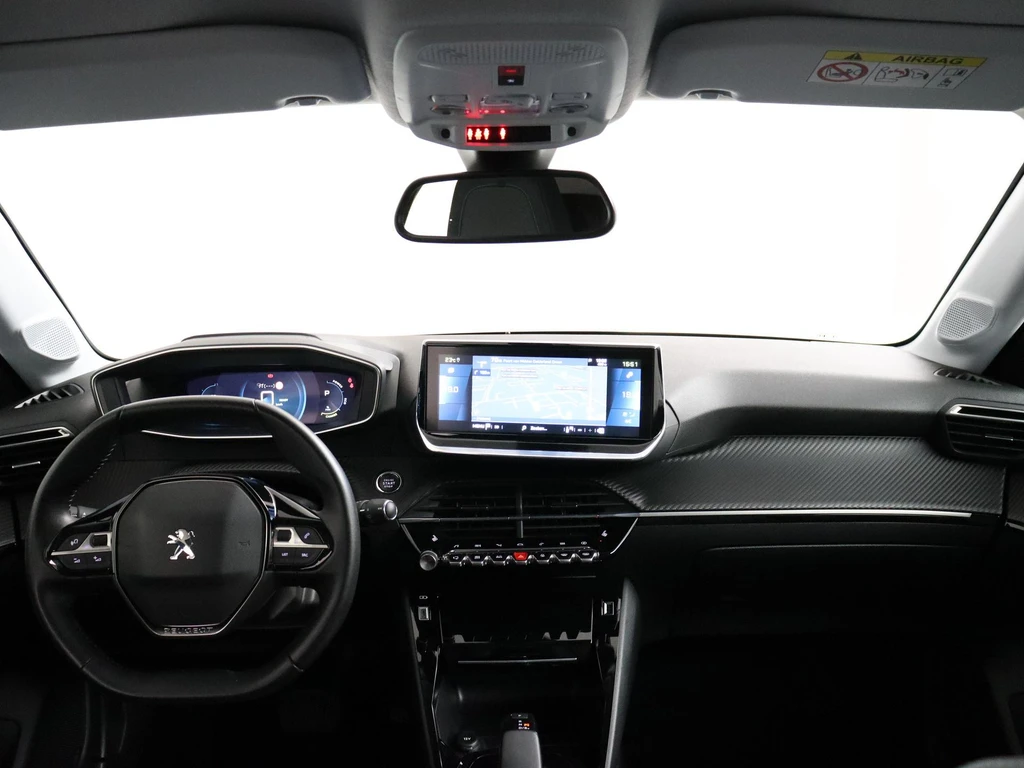 Peugeot e-208 – foto 8