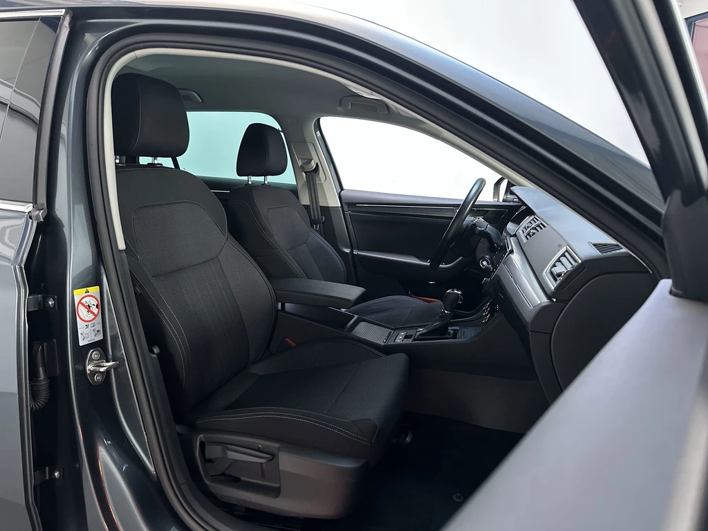 Škoda Superb – foto 11