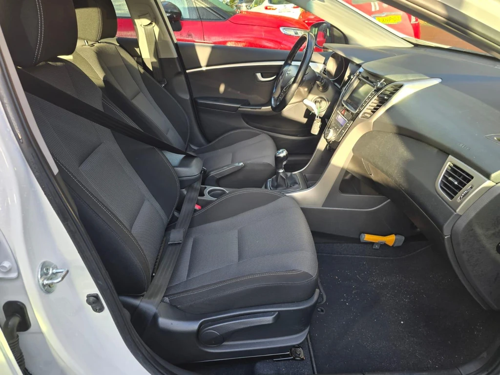 Hyundai i30 – foto 13