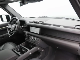 Land Rover Defender – thumbnail 53