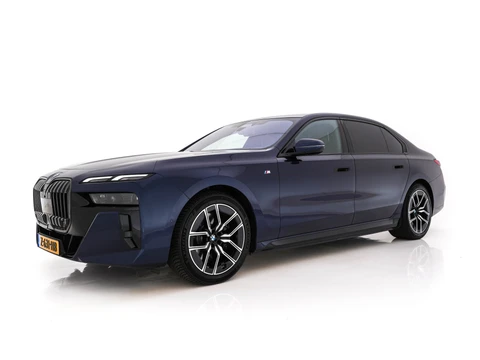 BMW i7 xDrive60 106 kWh M-Sportpack [3-Fase-11kW] {SoH-98%} (INCL-BTW) *PANO | LEATHER | FULL-LED | BLIND-SPOT | BOWERS&WILKINS | MEMORY-PACK | TOP-VIEW | VENTILATED/HEATED-COMFORTSEATS | SOFT-CLOSE | WIDE-DIGICOCKPIT | HEAD-UP | KEYLESS | ...