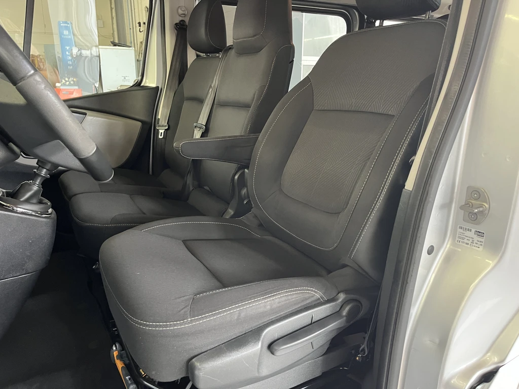Renault Trafic – foto 28