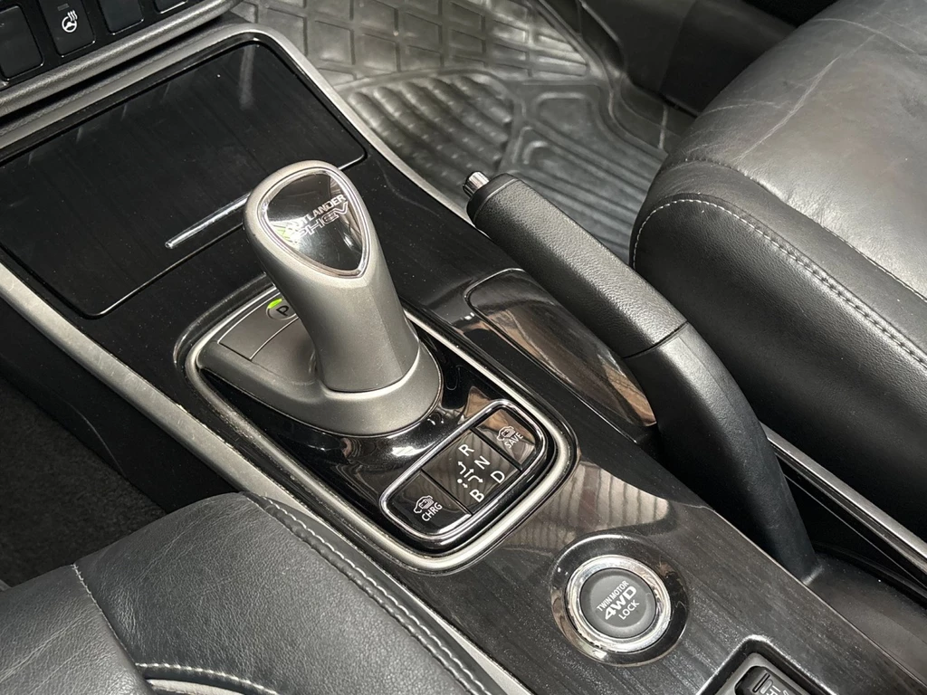 Mitsubishi Outlander – foto 12