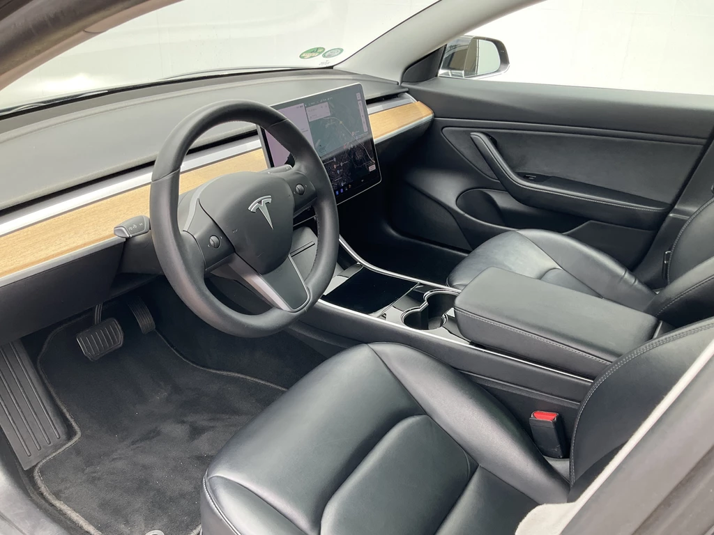 Tesla Model 3 – foto 15