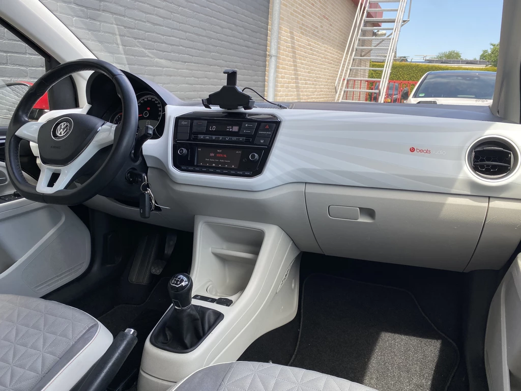 Volkswagen up! – foto 16