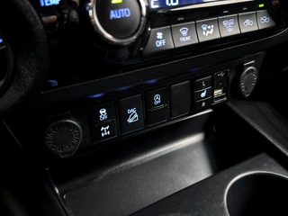 Toyota Hilux – thumbnail 24