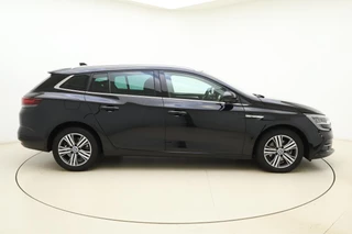 Renault Megane E-Tech – thumbnail 9