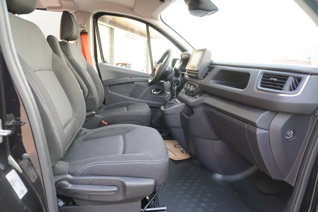Renault Trafic – foto 25