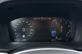 Volvo XC60 – thumbnail 23