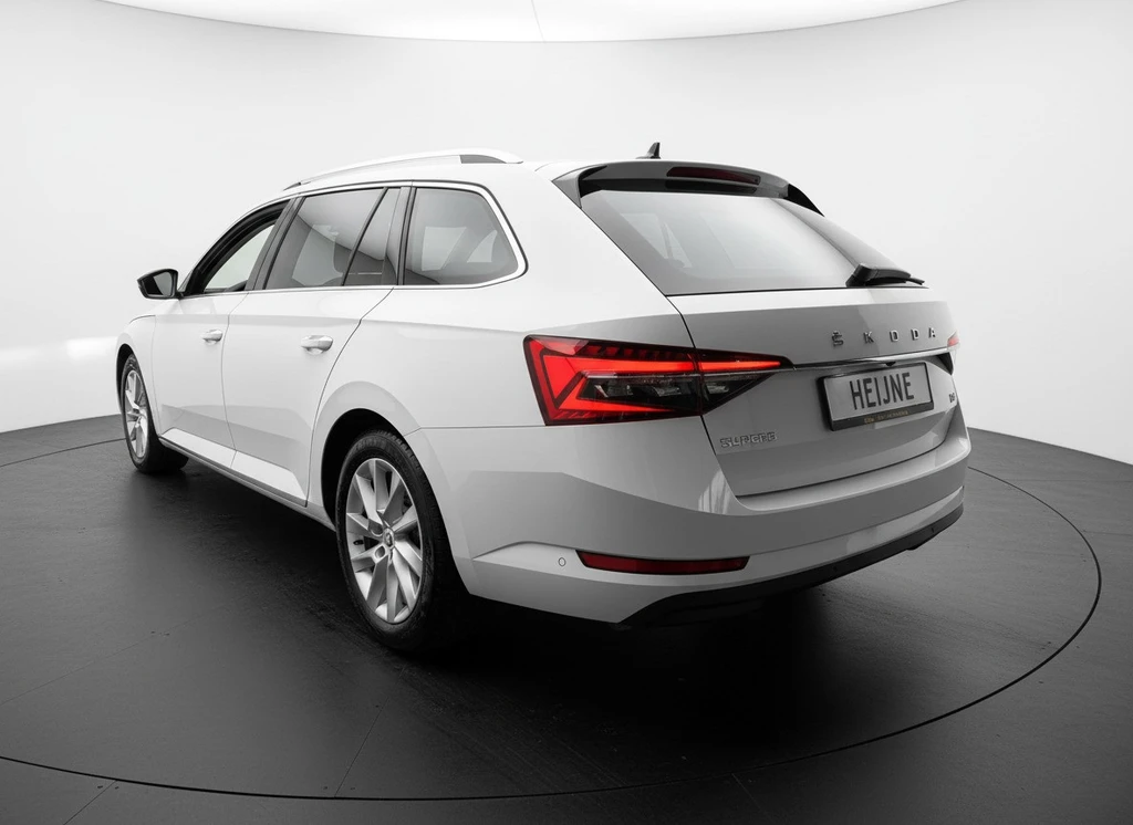 Škoda Superb – foto 18