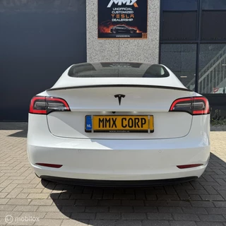 Tesla Model 3 – thumbnail 4