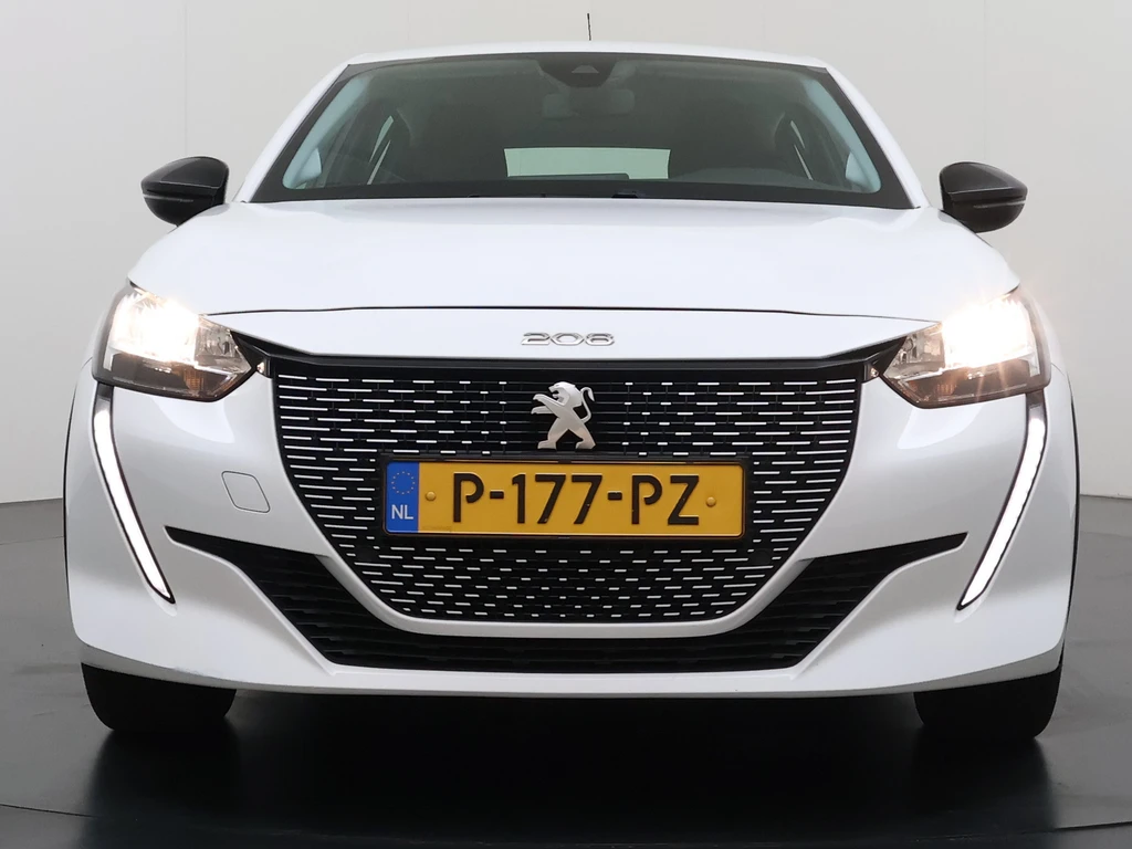 Peugeot e-208 – foto 9