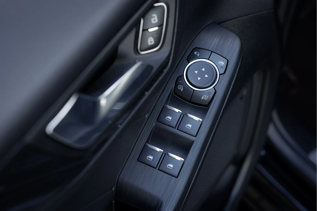 Ford Kuga – foto 24