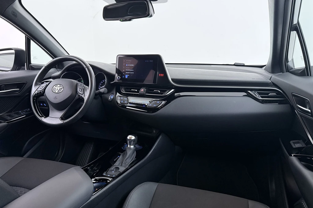 Toyota C-HR – foto 18