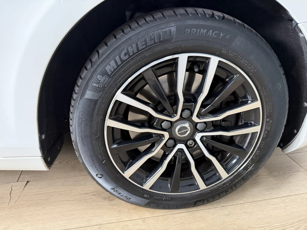 Volvo V40 – foto 38