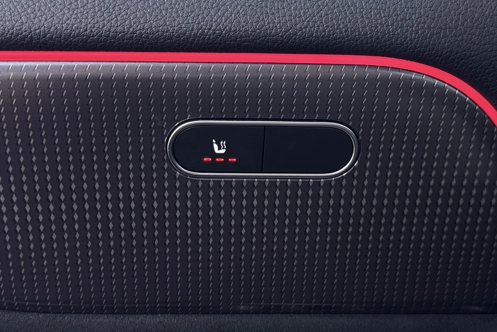 Mercedes-Benz EQA – foto 12