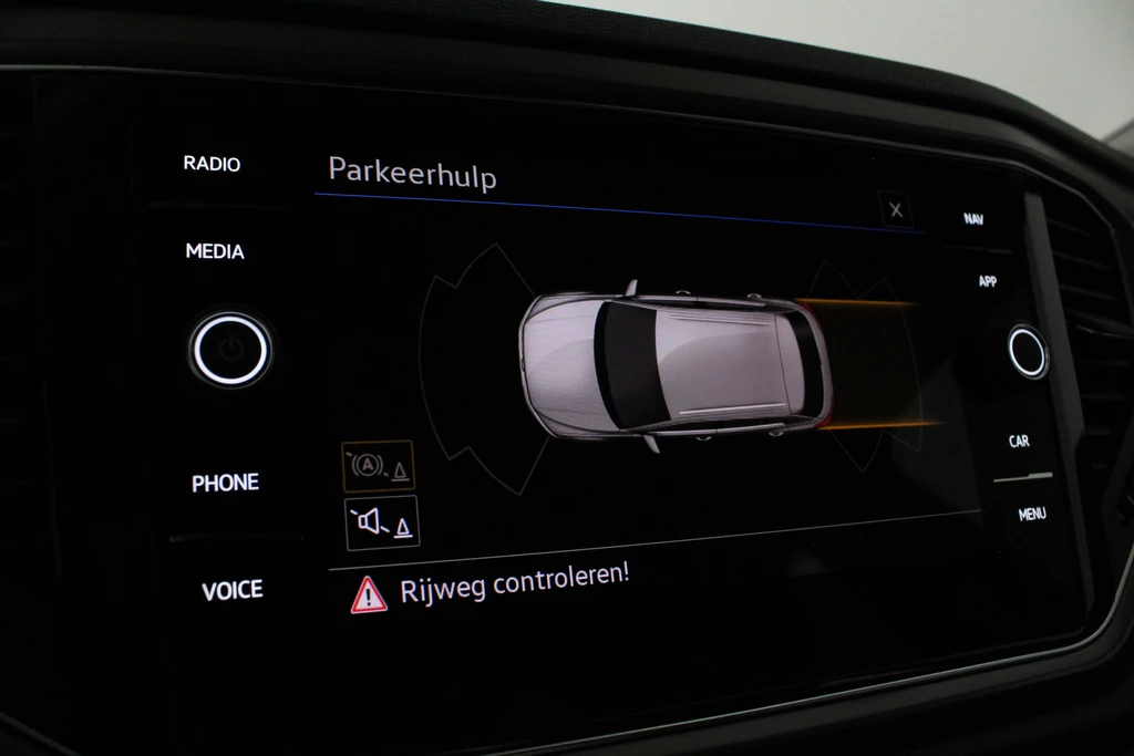 Volkswagen T-Roc – foto 11