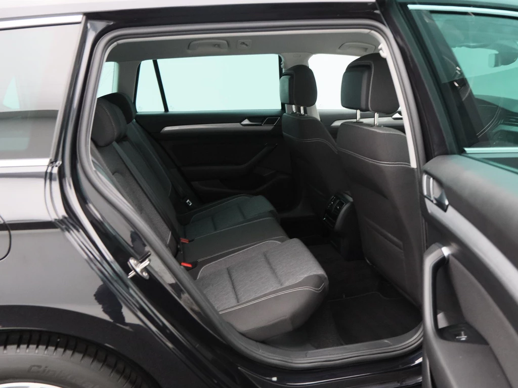 Volkswagen Passat – foto 37