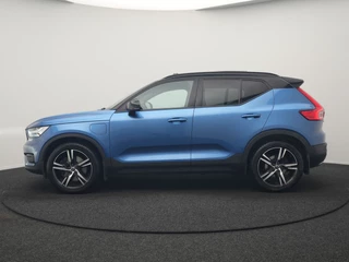 Volvo XC40 – thumbnail 3