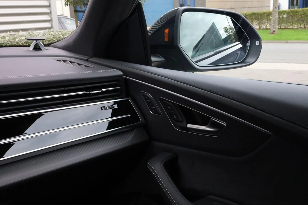 Audi Q8 – foto 33