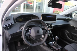 Peugeot 208 – thumbnail 11