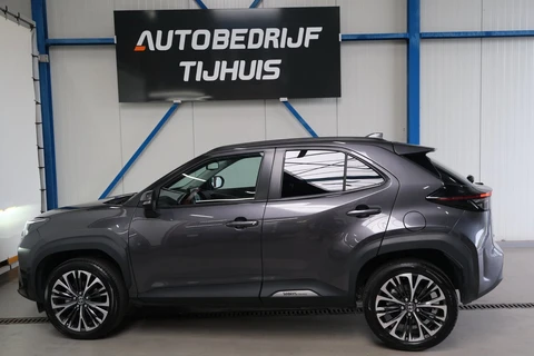 Toyota Yaris Cross 1.5 Hybrid 130 GR SPORT - Airco, Cruise, Virtual display, Camera, Stoel/stuur verwarming, PDC, Navi.