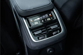 Volvo XC90 – thumbnail 38