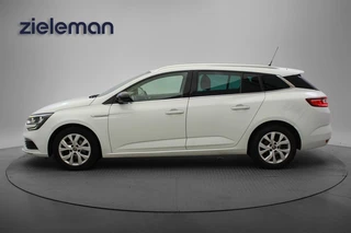 Renault Mégane Estate – thumbnail 2