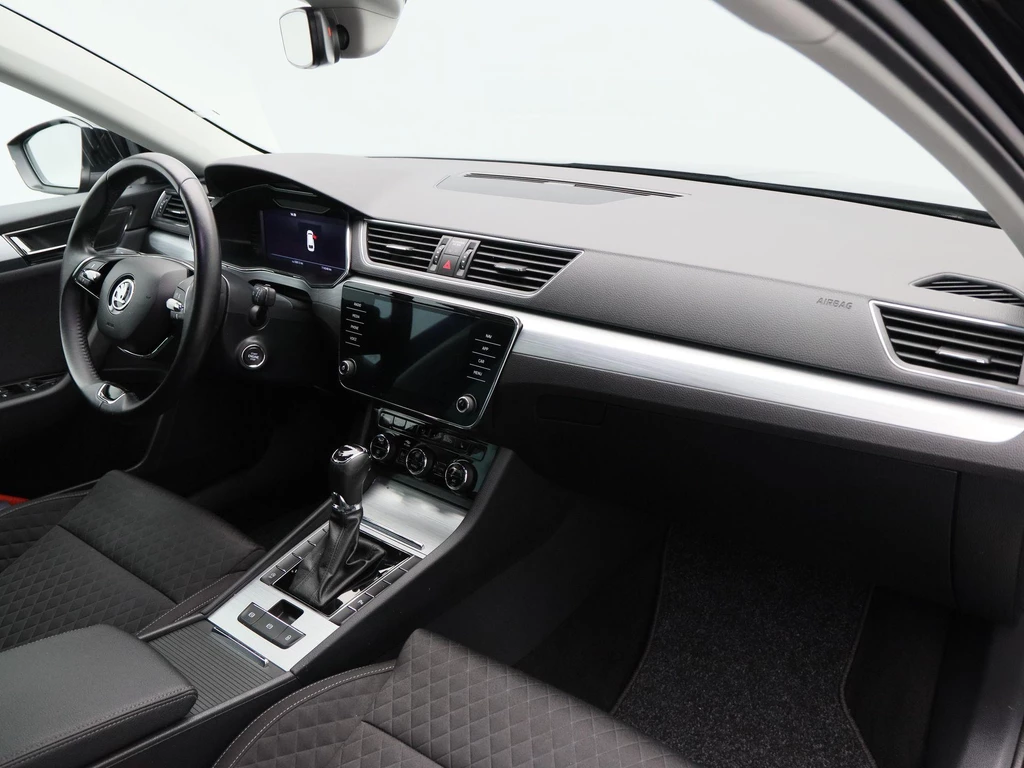 Škoda Superb – foto 35