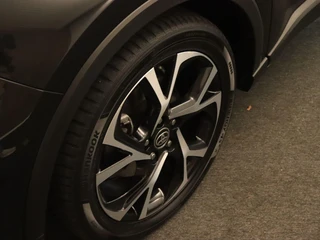Toyota C-HR – thumbnail 13