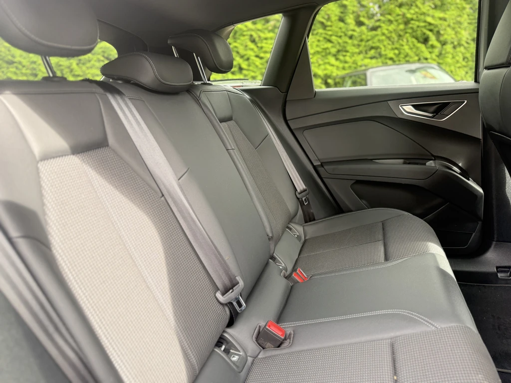 Audi Q4 e-tron – foto 16