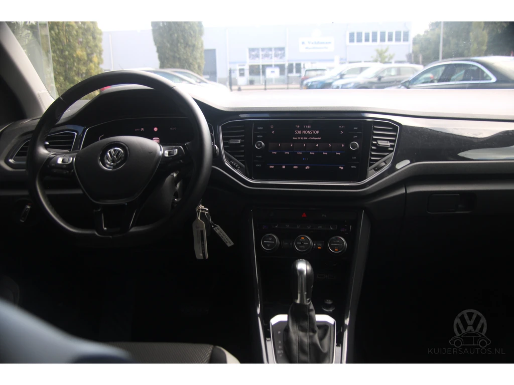 Volkswagen T-Roc – foto 8