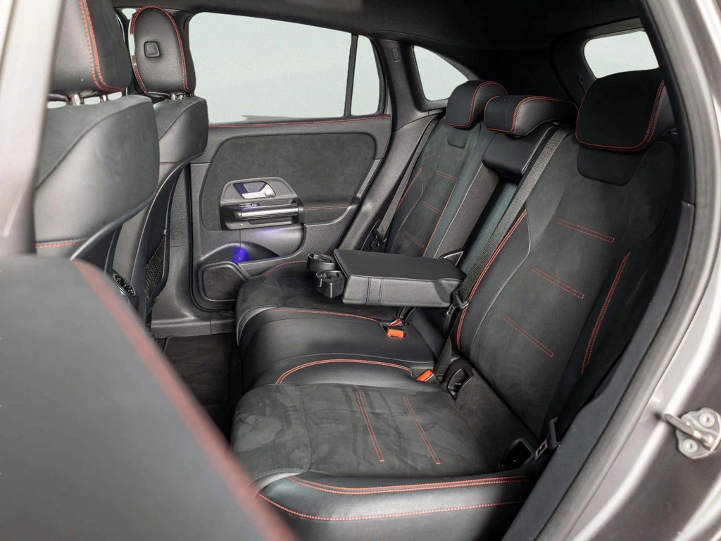 Mercedes-Benz EQA – foto 11