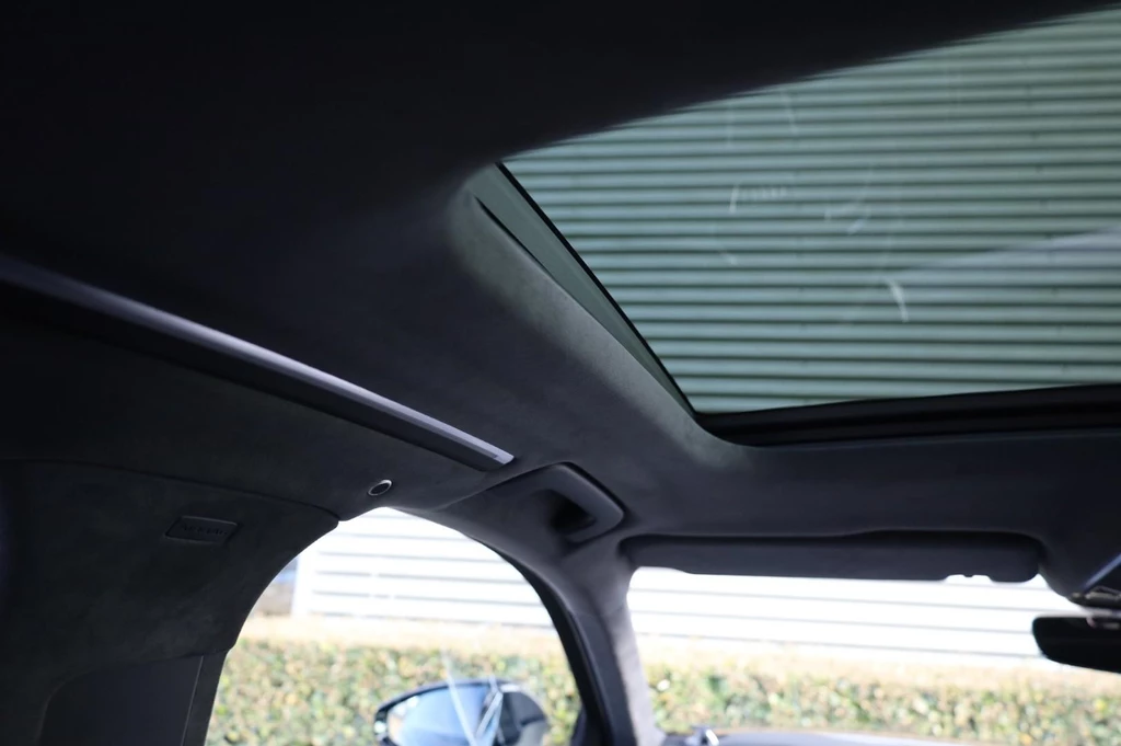 Audi S8 – foto 26