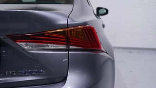Lexus IS – thumbnail 15